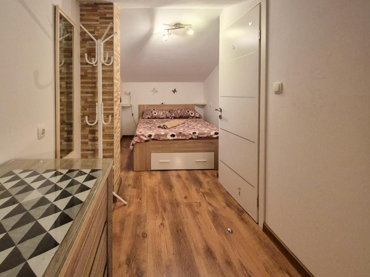 Apartman Meghan Пула Экстерьер фото