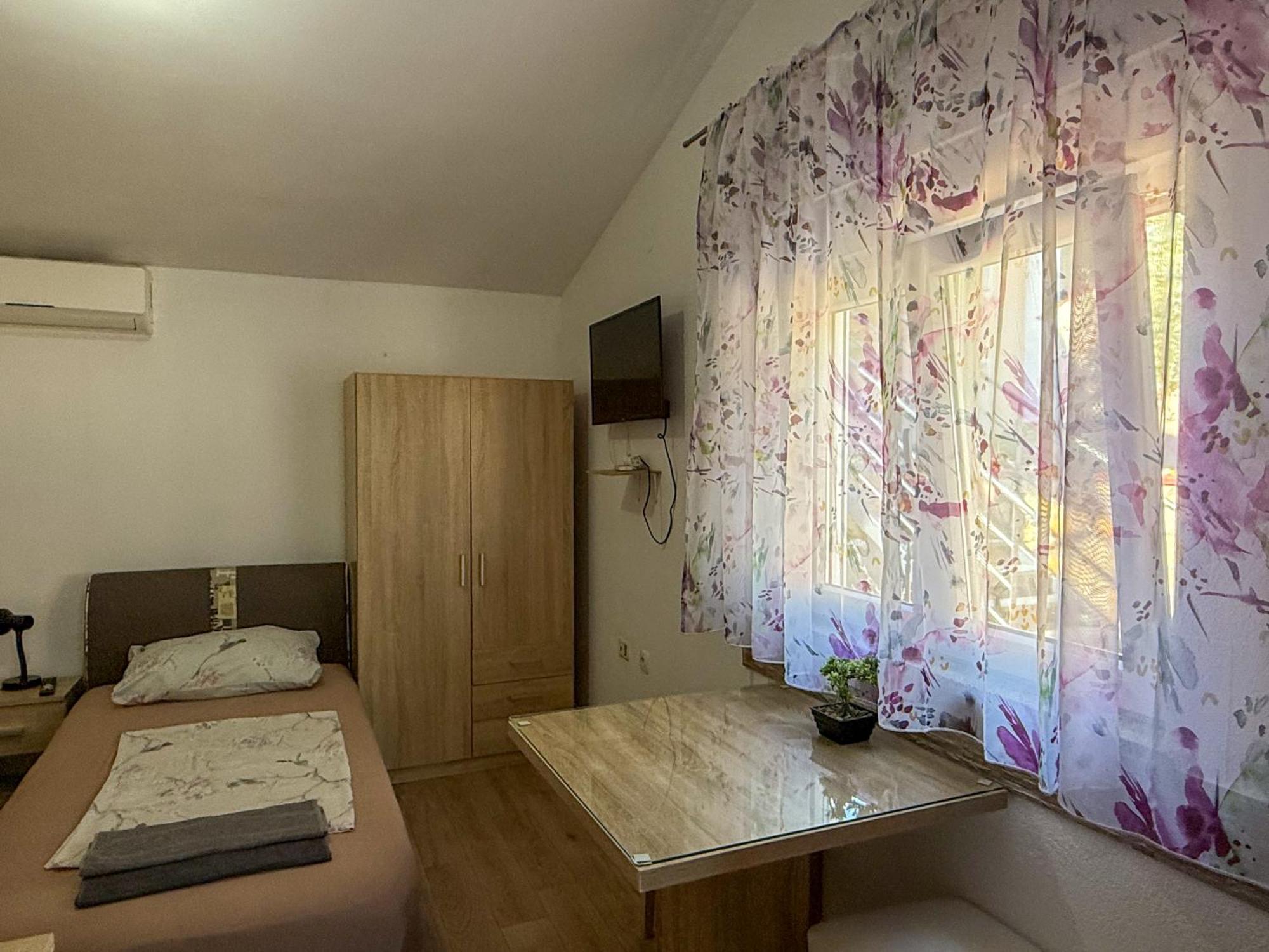 Apartman Meghan Пула Экстерьер фото